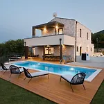 Wild Adriatic Way Villa